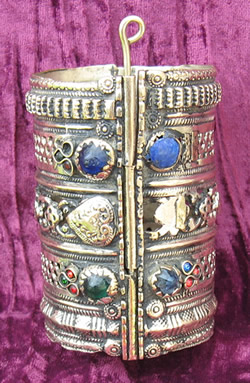 Jeweled Kuchi Cuff