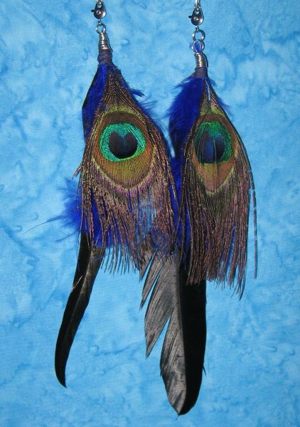 Peacock Feathers and Blue Clippy Bits Too!