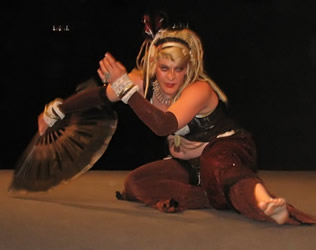 Onca's Floorwork with Fan