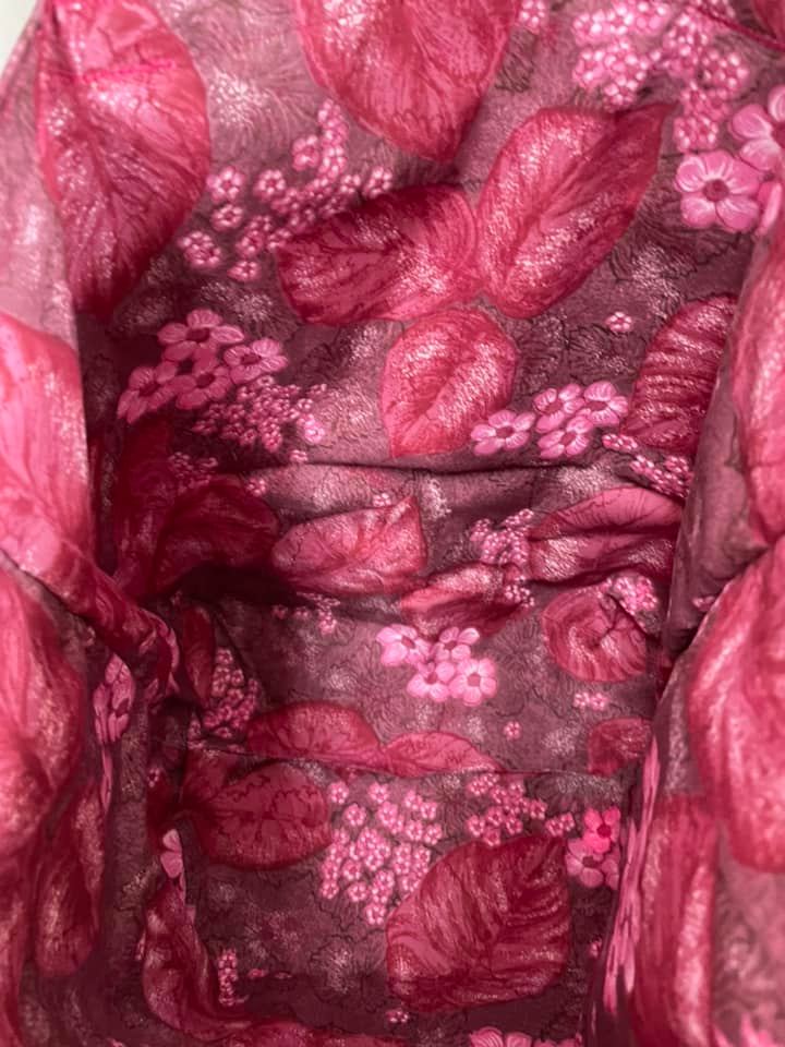 Large Shopping tote inside is lined with pink floral fabric